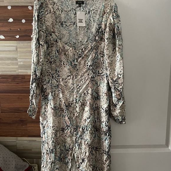 Afirm mariska dress - Picture 2 of 3